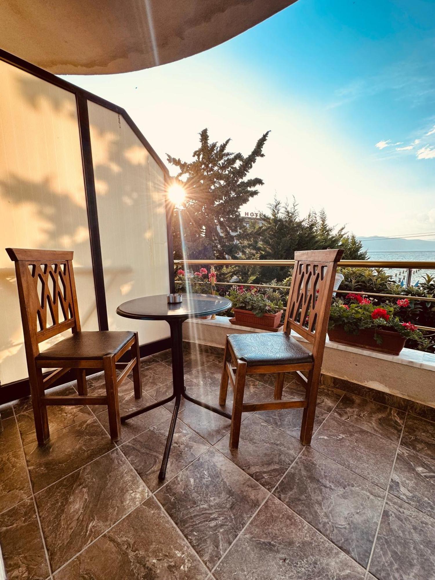 Hotel Saint Marena Pogradec Eksteriør bilde