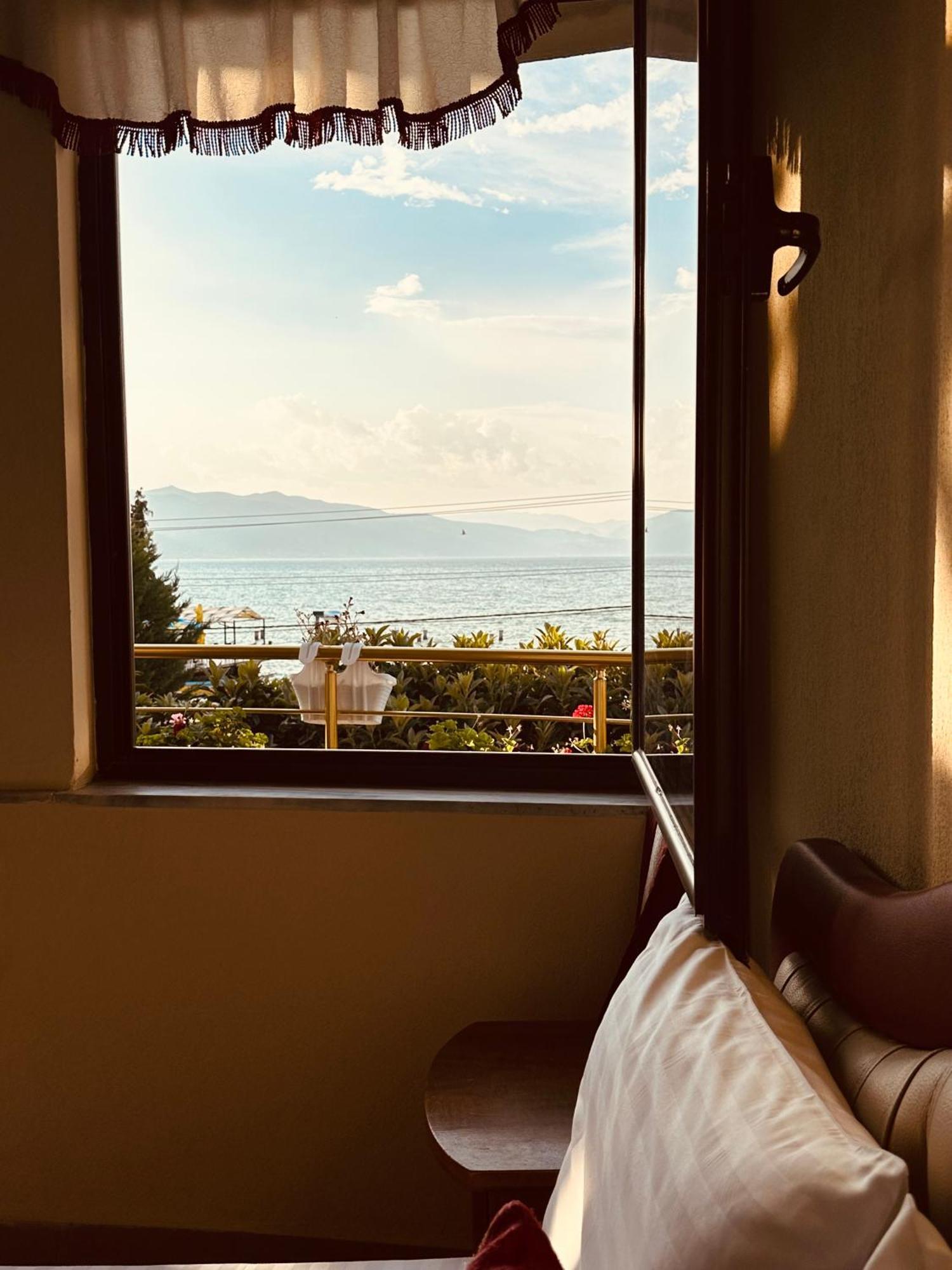 Hotel Saint Marena Pogradec Eksteriør bilde